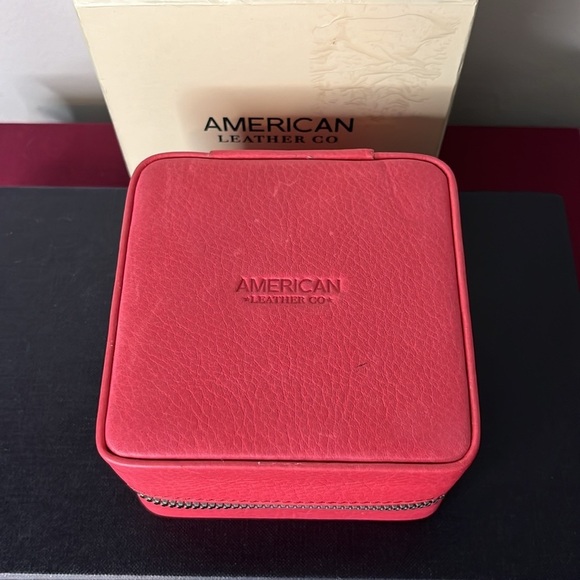 American Leather Co Pink Leather LOVE Travel Size Zip Square Jewelry Orgranizer - Picture 7 of 11
